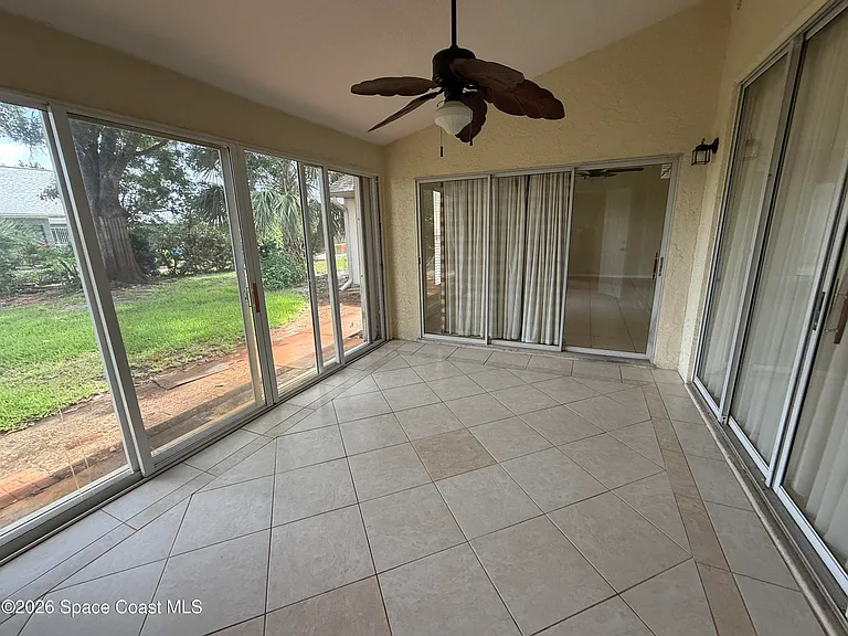 925 Falls Trl — Photo 29