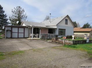 1107 SE 3rd Ave, Mill City, OR 97360