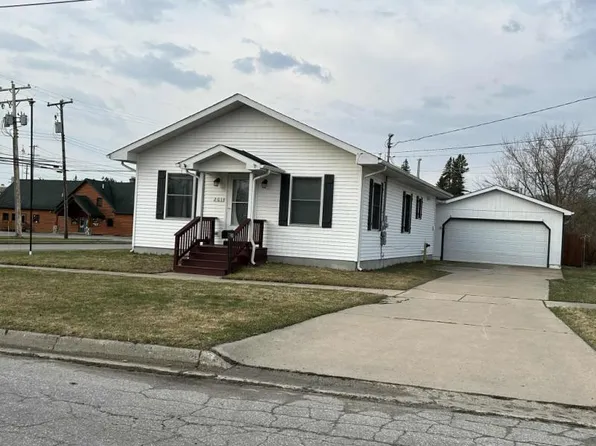 201 Peninsular Ave, Grayling, MI 49738