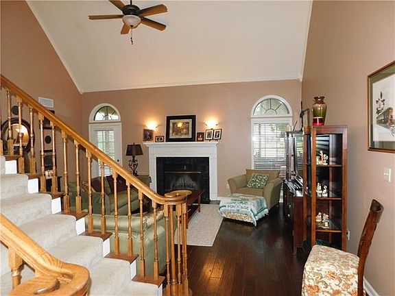 3rd image of 1260 Tan Tara Cir