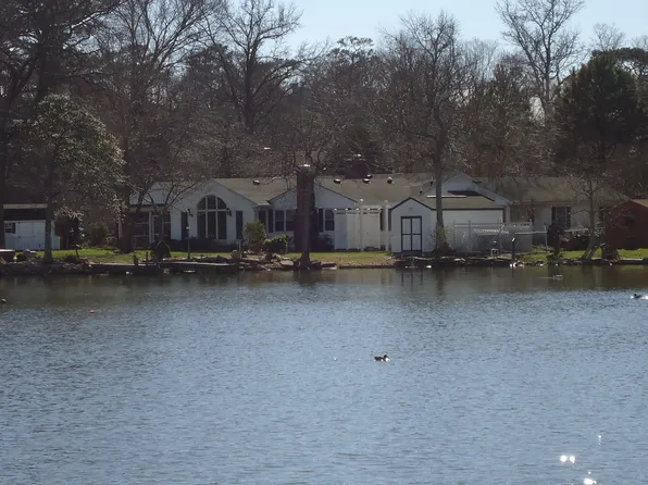 4400 Powells Point Rd, Virginia Beach, VA 23455