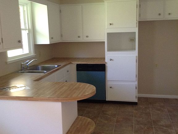 4th image of 3424 Black Oak Ln