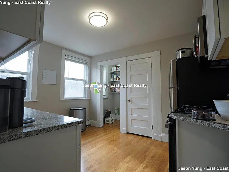 54 Ashford St #2 — Photo 21