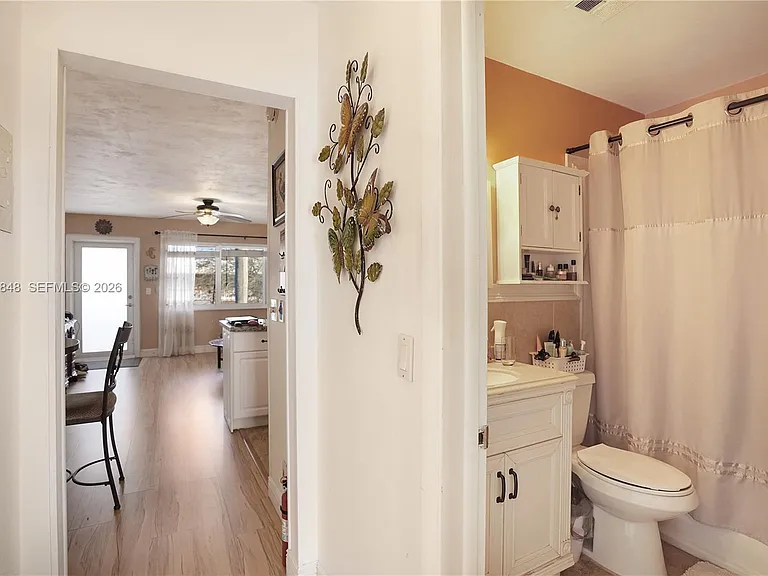 1000 SW 11th Ave #17E — Photo 14