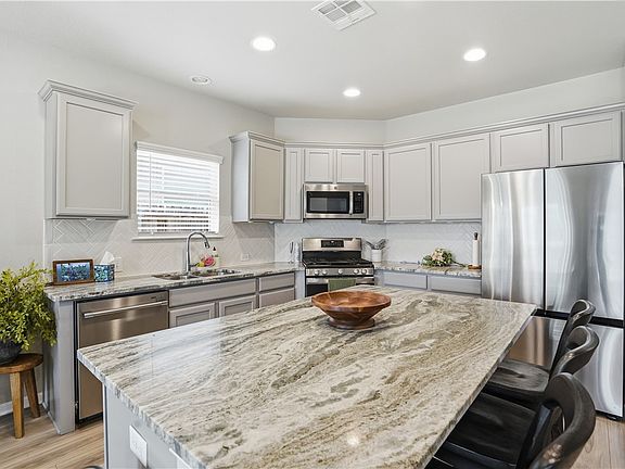 5th image of 6306 Southern Cross Dr