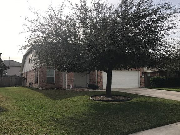 2nd image of 2731 Lakecrest Forest Dr