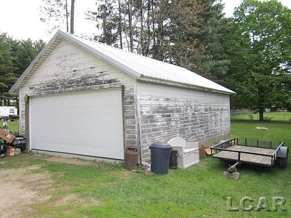 3rd image of 573 S Meridian Rd