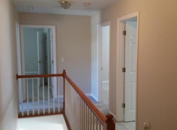 4th image of 945 Baylor Cir