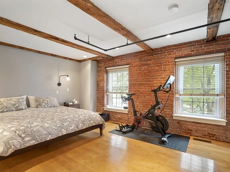 8 Newcomb St #5 — Photo 15