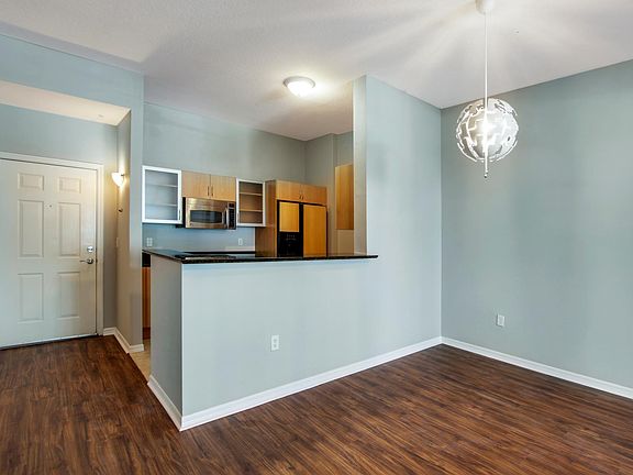 3rd image of 806 E Windward Way APT 115