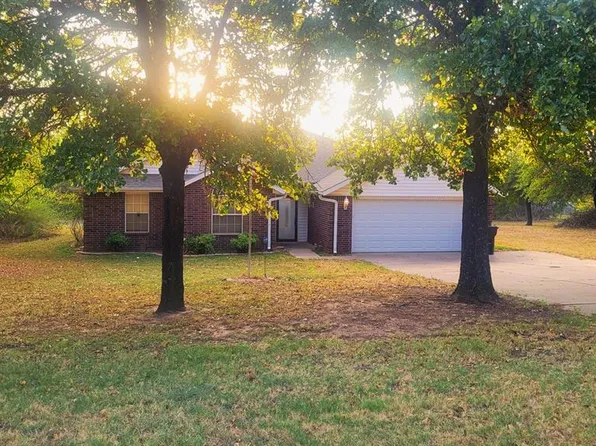 114 Camaron Dr, Shawnee, OK 74804