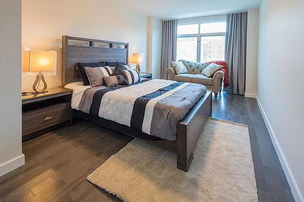 Sold by E Realty International Corp | media 5
