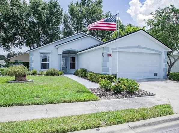 231 Lake Suzanne Dr, Lake Wales, FL 33859