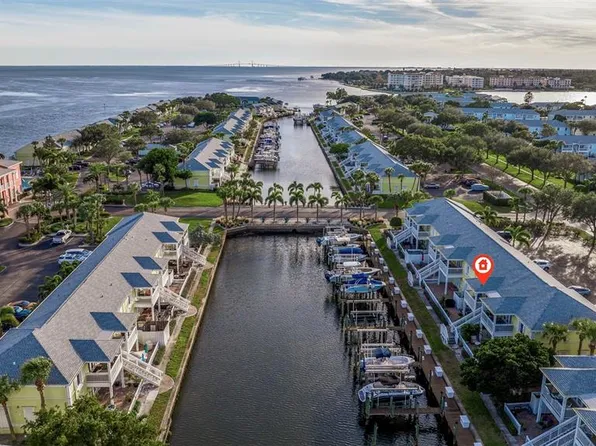 4924 Beach Dr SE APT F, Saint Petersburg, FL 33705