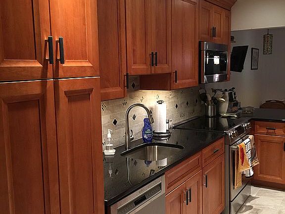 2nd image of 76 Stephen Dr