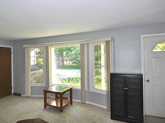 3rd image of 116 Wood Ave