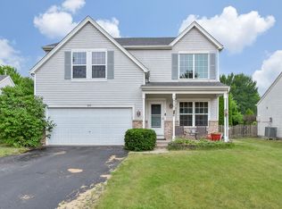 369 Daffodil Dr, Romeoville, IL 60446