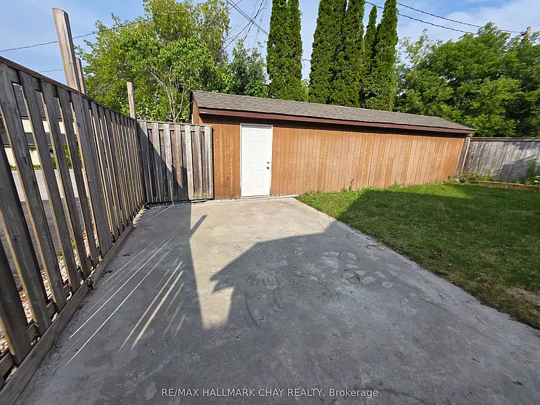 28 Matchedash St N #3 — Photo 17