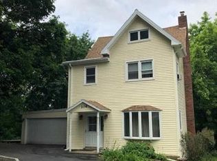 104 S Front St, Catasauqua, PA 18032