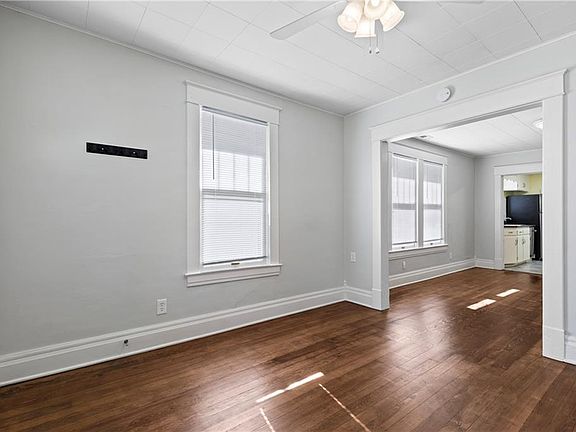 5th image of 4512 Cambridge St
