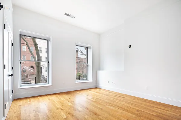 Sold by Compass | media 5