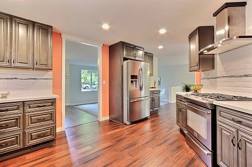 4th image of 1806 S Highland Ave