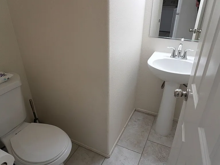27544 Papillion St #3 — Photo 11
