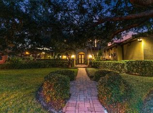 10221 Golden Eagle Dr, Seminole, FL 33778