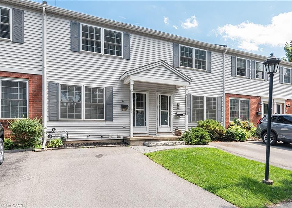 1st image of 20 Niagara St #4