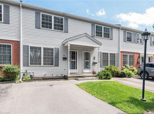 20 Niagara St #4, Grimsby, ON L3M 5K6