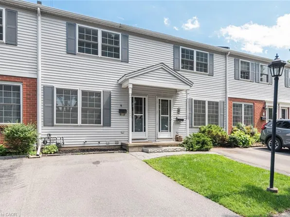 20 Niagara St #4, Grimsby, ON L3M 5K6