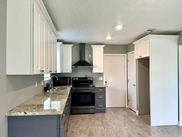 3 bed, 2.0 bath, 1378 sqft, $1,700 — Photo 2
