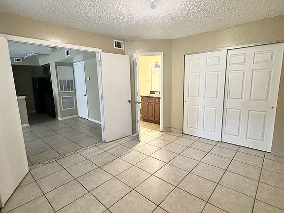 2nd image of 401 Fountainhead Cir #152-1