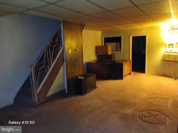 4th image of 1912 E Glenwood Ave