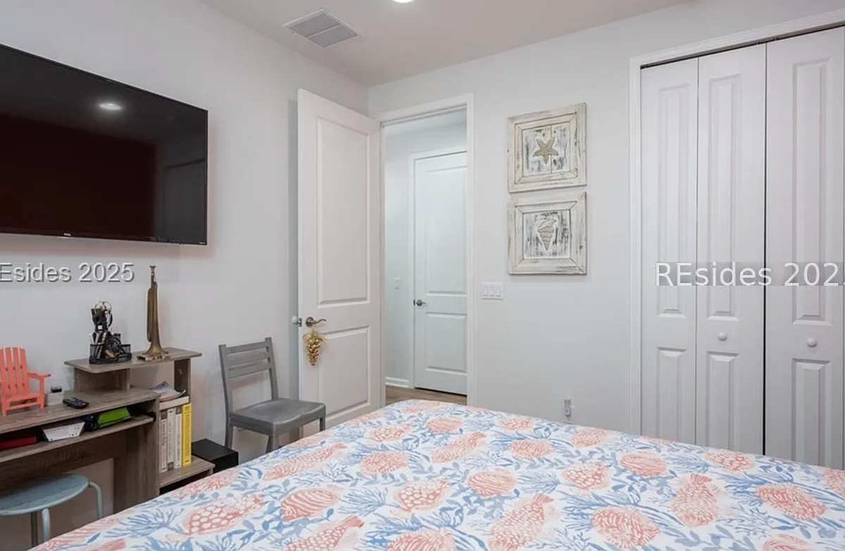 2 bed, 2.0 bath, 1204 sqft, $2,500 — Photo 4