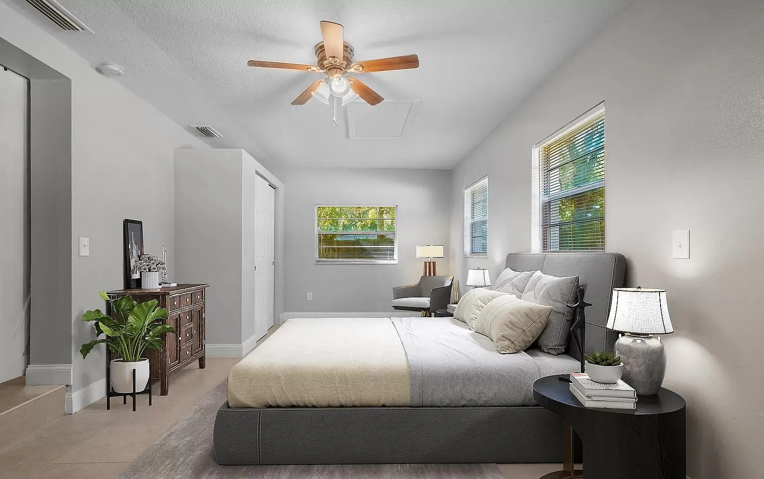 25027 Holden Dr — Photo 4