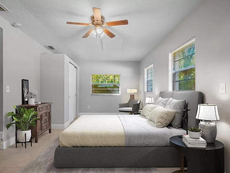 25027 Holden Dr — Photo 4
