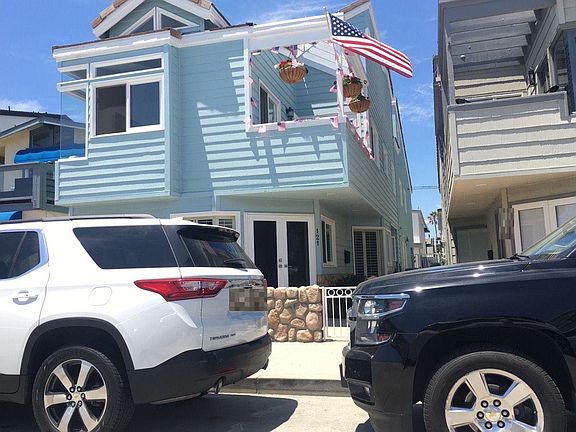 2nd image of 121 29th St #3