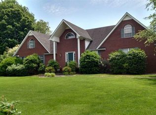 1907 Larkspur Dr, Murray, KY 42071