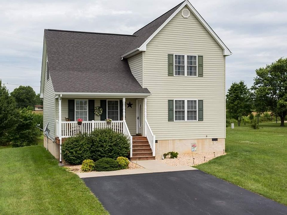 1st image of 2 Princess Ann Ln