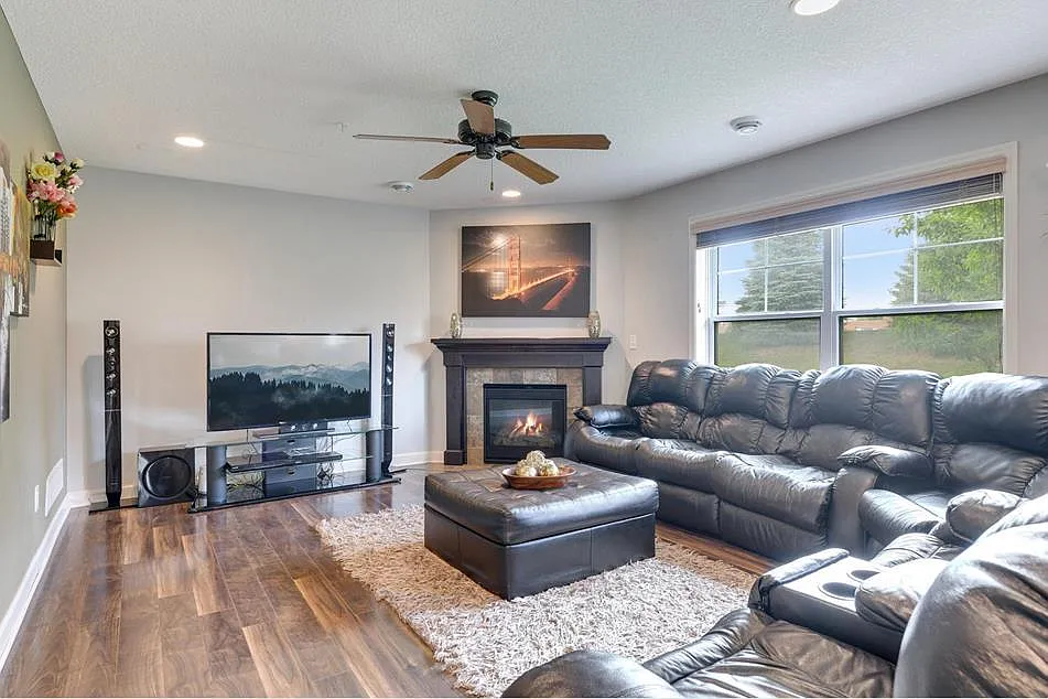 3437 Chestnut Ln — Photo 4