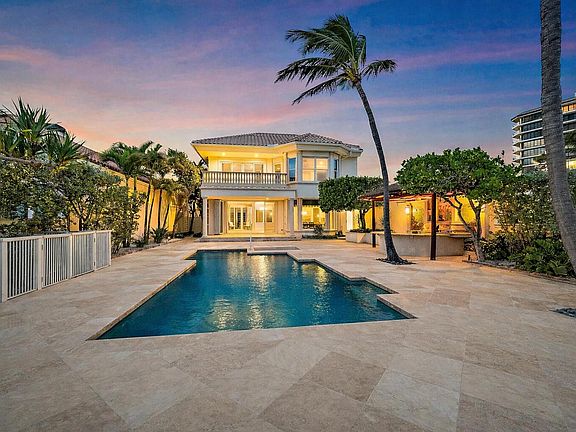 3rd image of 712 Ocean Dr