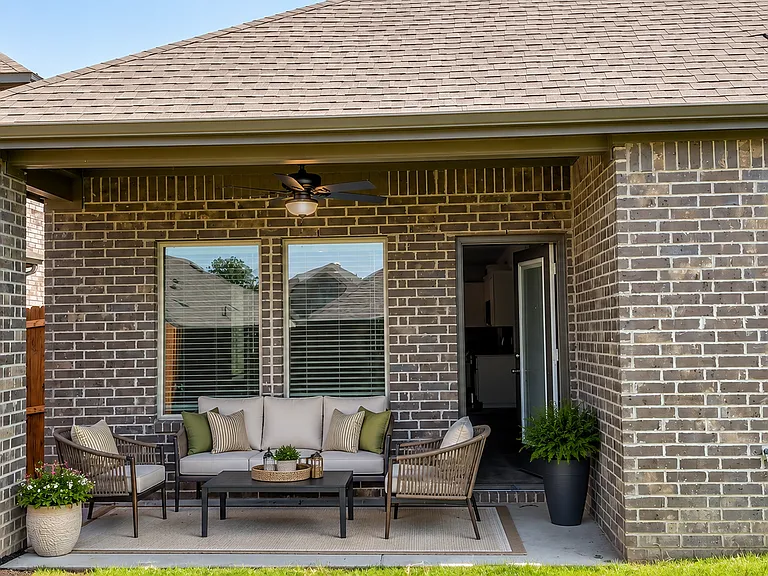 1317 Crookpost Dr — Photo 4