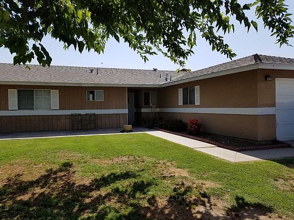3rd image of 670 Sandy Ave