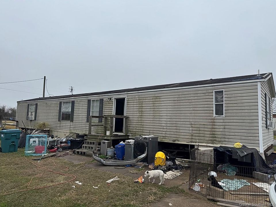 1st image of 3915 Carlyss Dr #15
