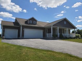 2000 E Wittmer Ln, Valparaiso, IN 46383