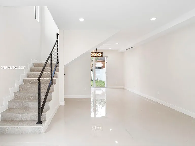 1252 NW 39th St #1252 — Photo 12
