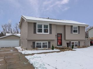 608 NE 7th St, Grimes, IA 50111