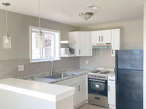 2nd image of 2512 W Lehigh Ave Floor 2
