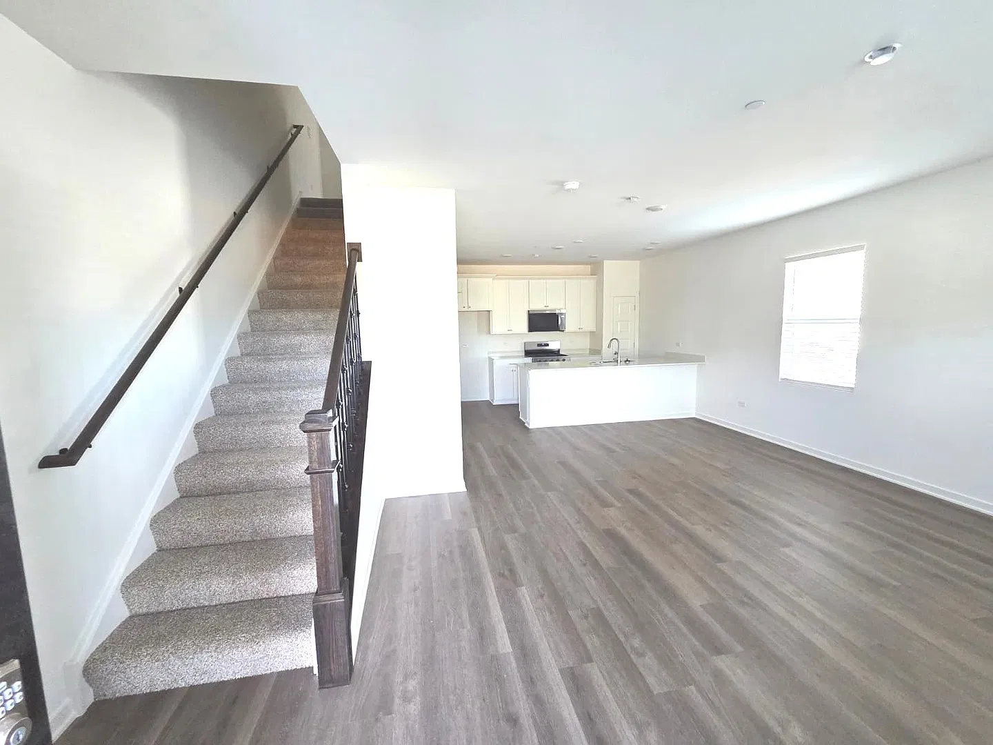 3 bed, 2.5 bath, 1543 sqft, $2,800 — Photo 4